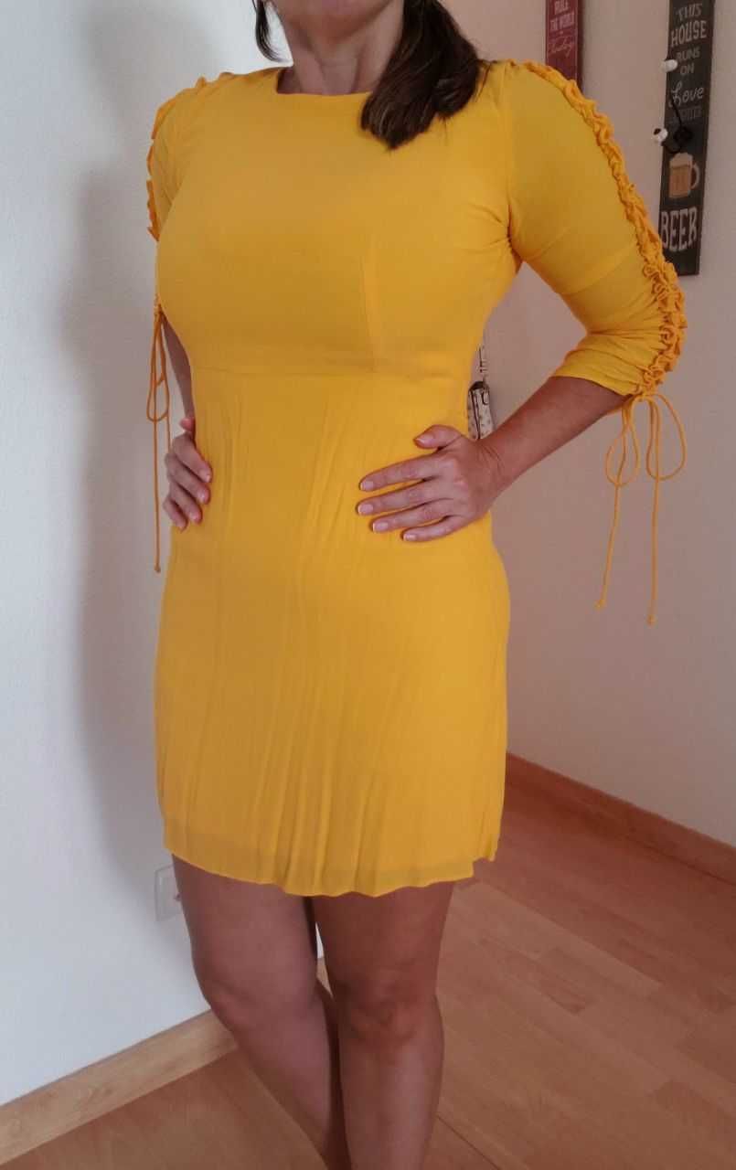 Vestido Amarelo Zara