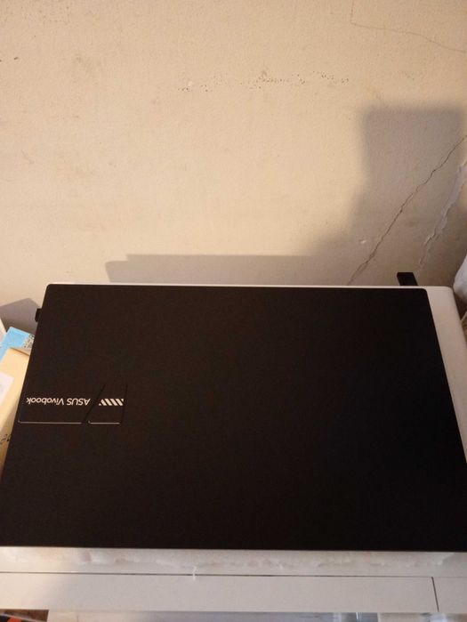 ASUS vivobook OLED 16GB/1 TB