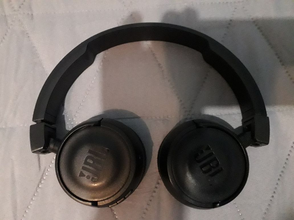 Słuchawki JBL czarne