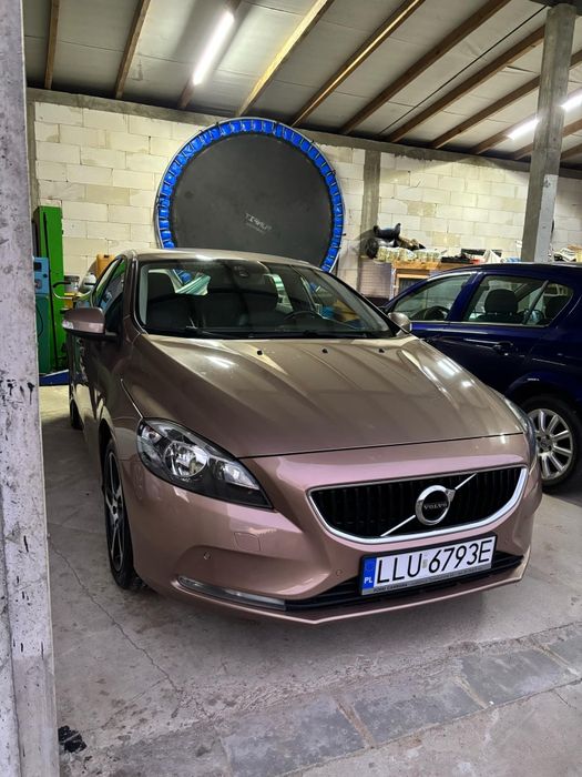 Sprzedam volvo v40 stan perfekcyjny
