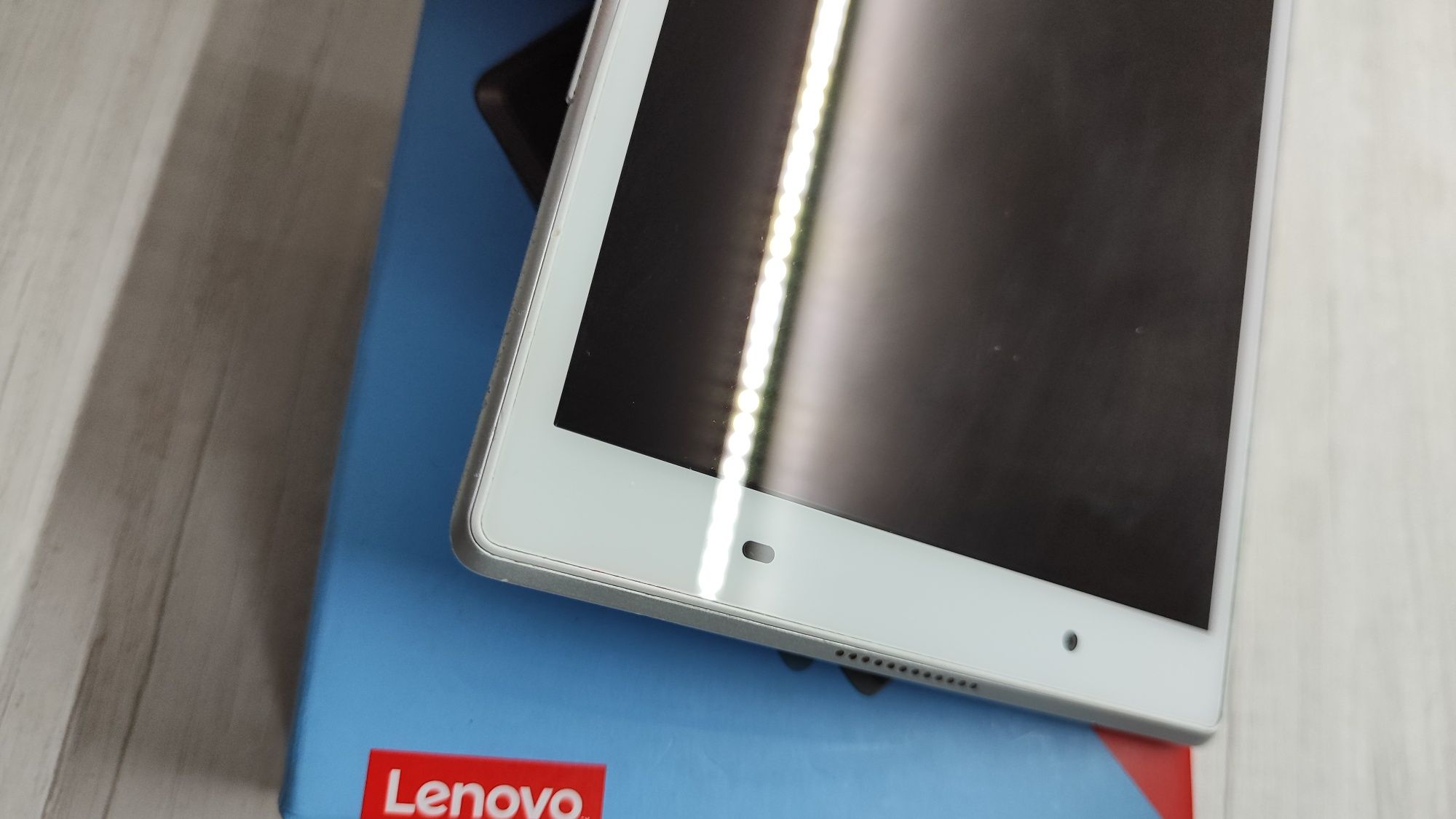 Lenovo tab 4 8 планшет Леново