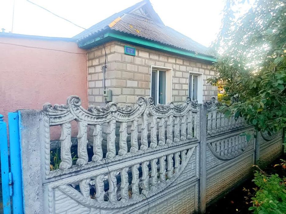 Продам будинок 4 кімнати в м.П'ятихатки. Дніпропетровська область.