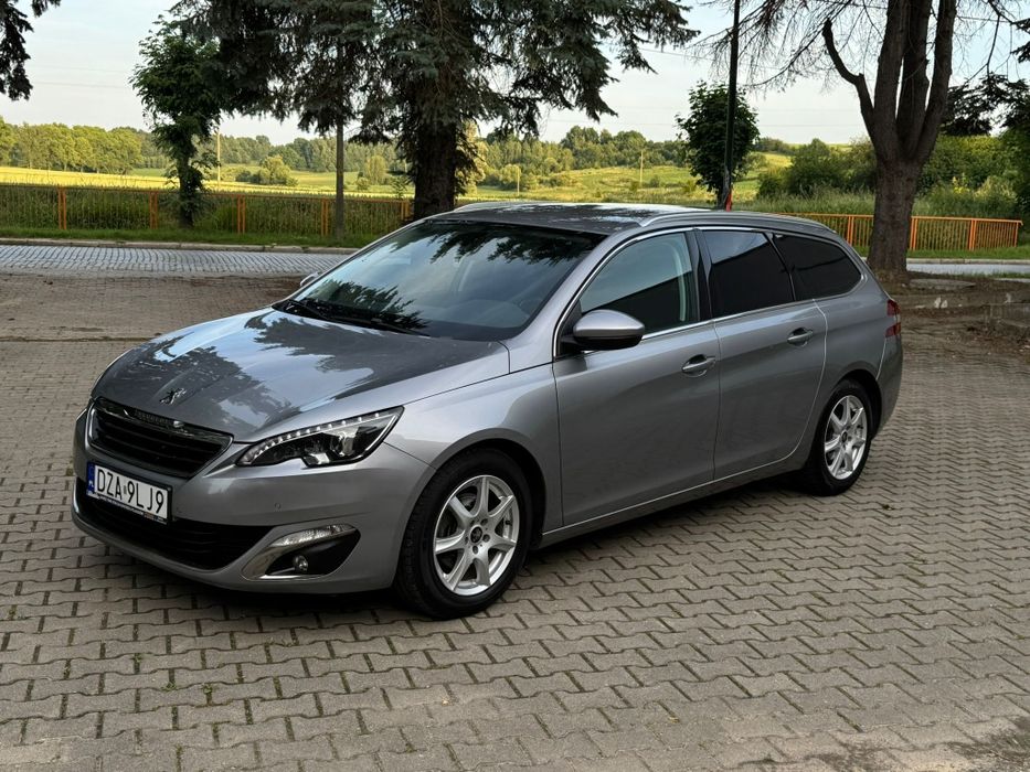 Peugeot 308 1.6 HDI Bi-Xenon Led Navigacja Zarejestrowany Super Stan.