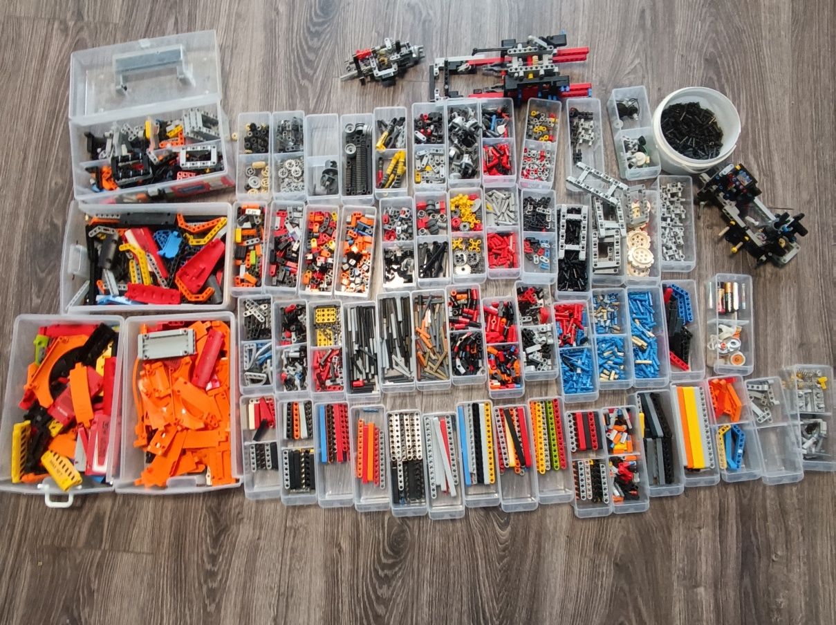 Lego technic поштучно електрика