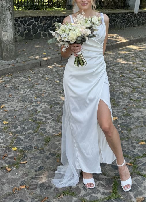 Весільна сукня розмір S/вечірня сукня