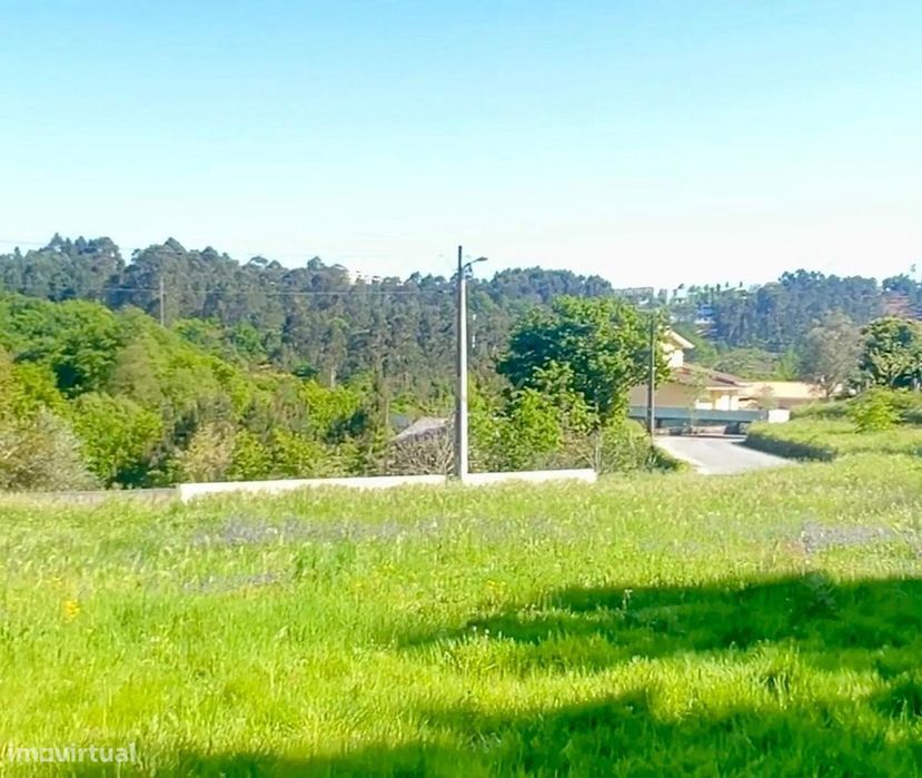 Quintinha em zona de construção H2  a 7 min centro Viseu