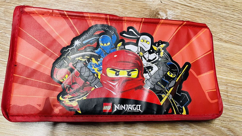 Etui segragator do klockow Lego seria Ninjago