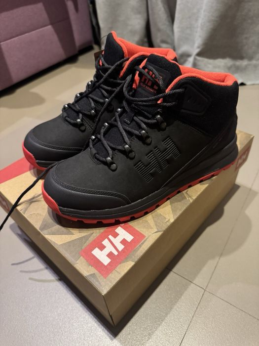 Зимові черевики боти ботінки оригінал Helly Hanson