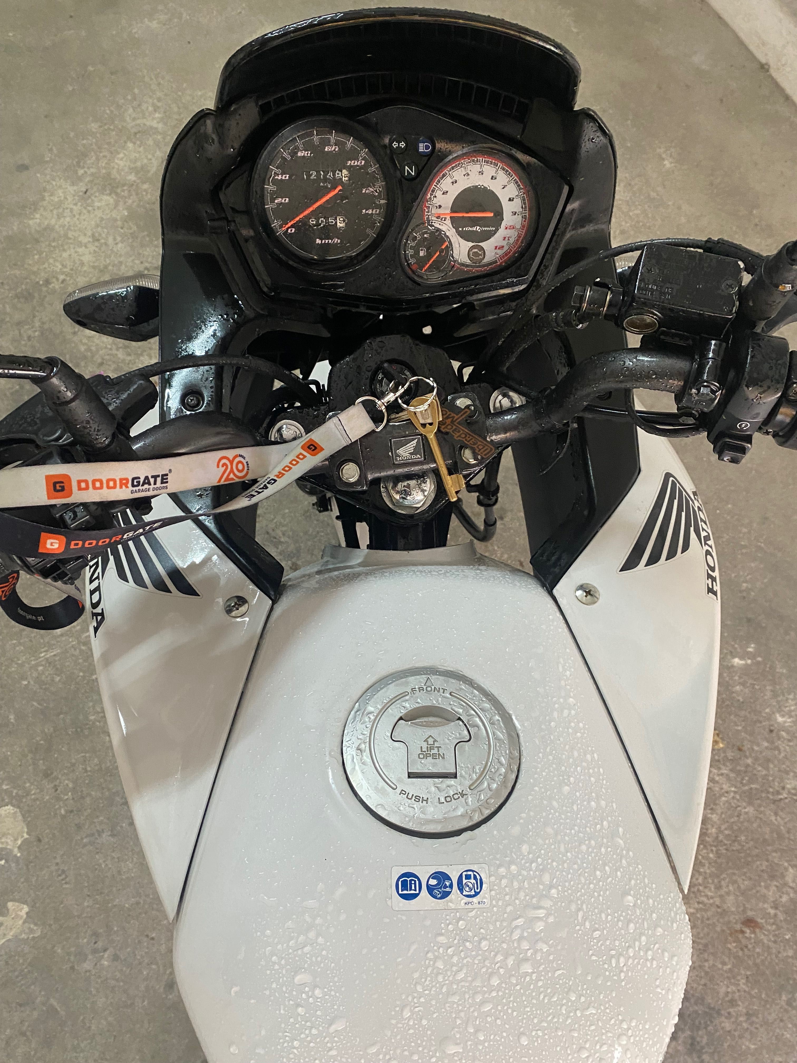 Moto Honda CB125F