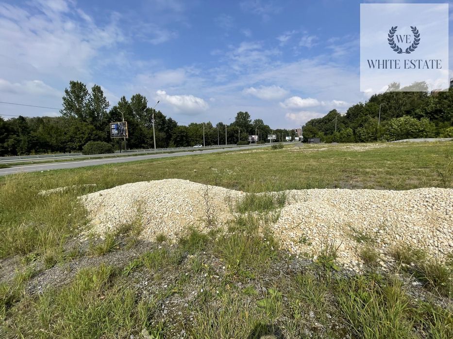 Продаж комерційної земельної ділянки