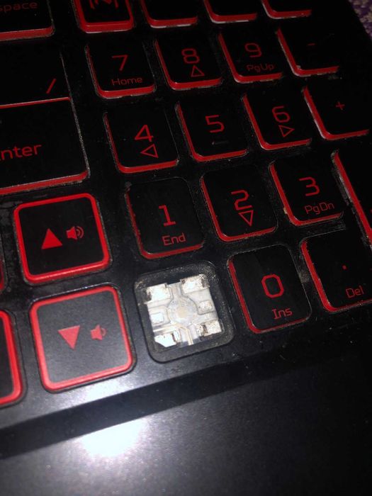 Acer Nitro 5 AN515-43-R9UG 15,6” 60Hz R5 3550H 16GB /512 SSD GTX 1650