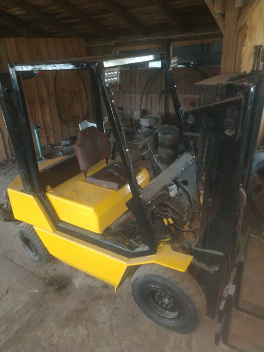 Продам дизельний навантажувач BOSS