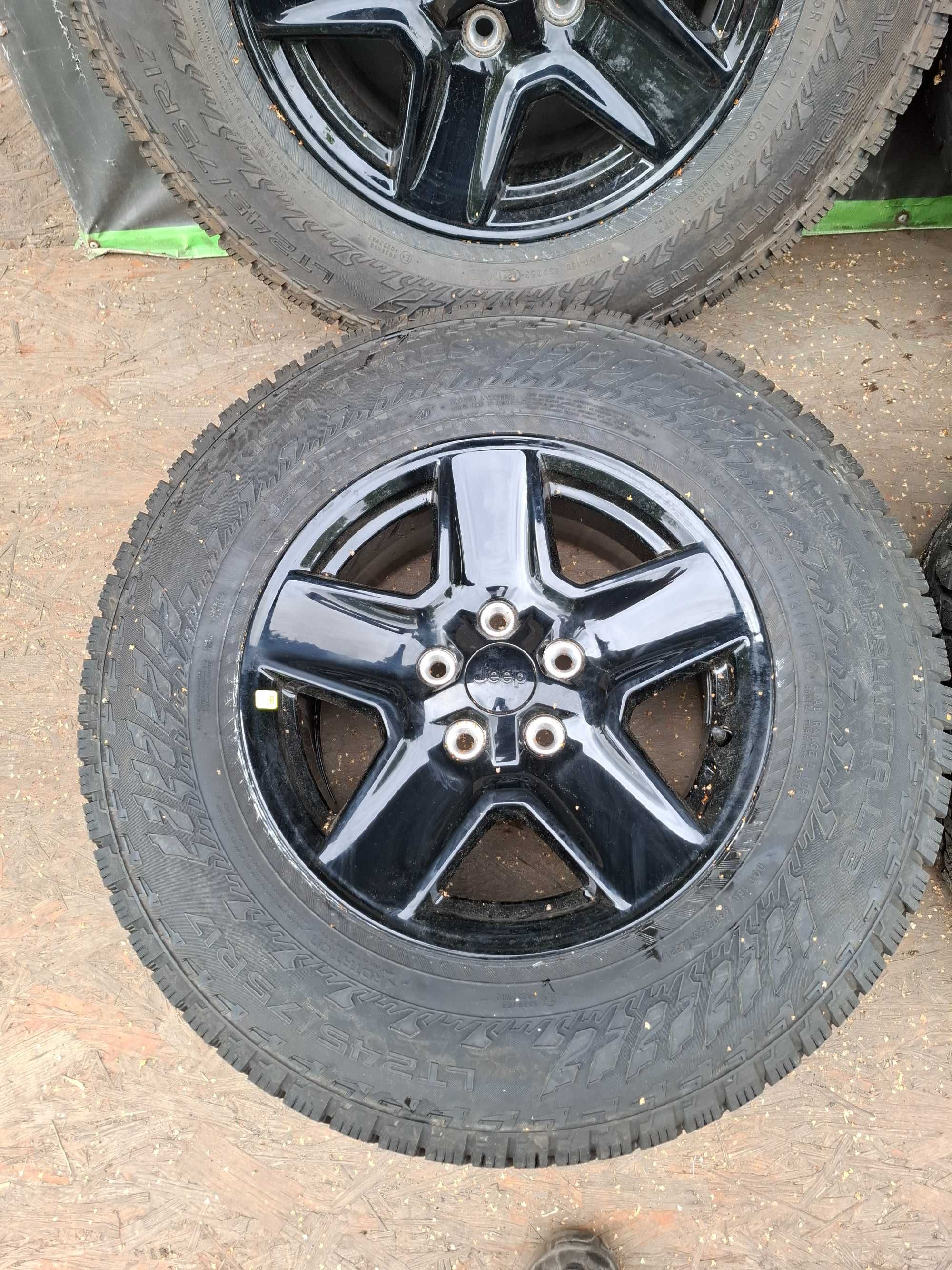 Felgi aluminiowe ! JEEP WRANGLER 17 CALI ! NOWE MONTAŻ ! TMPS !