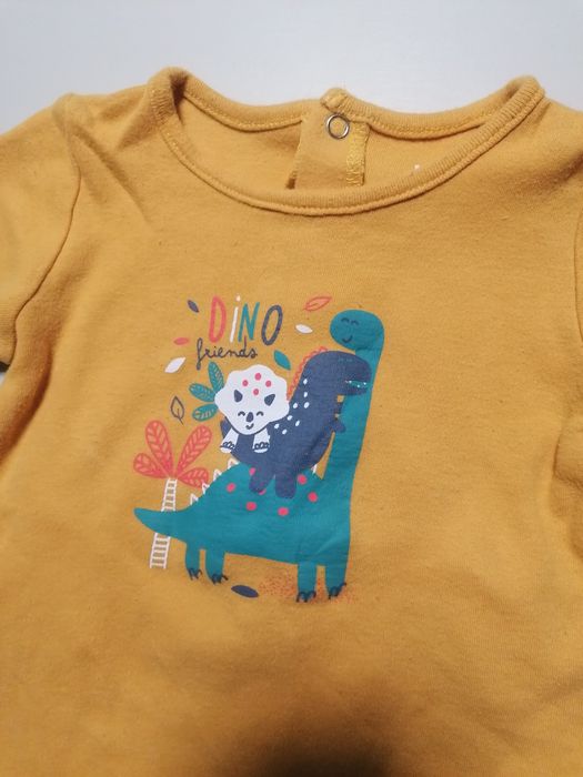 Babygrow Amarelo Mostarda com Dino