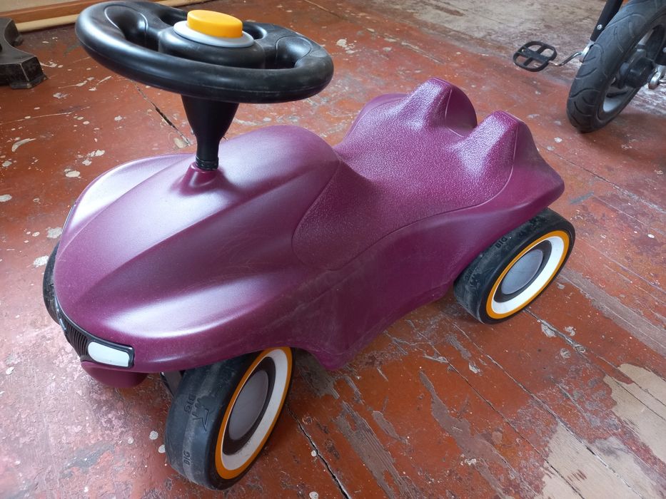 Машинка BIG Нео для катания малыша