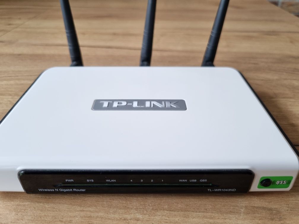 Router TP-Link TL-WR1043ND