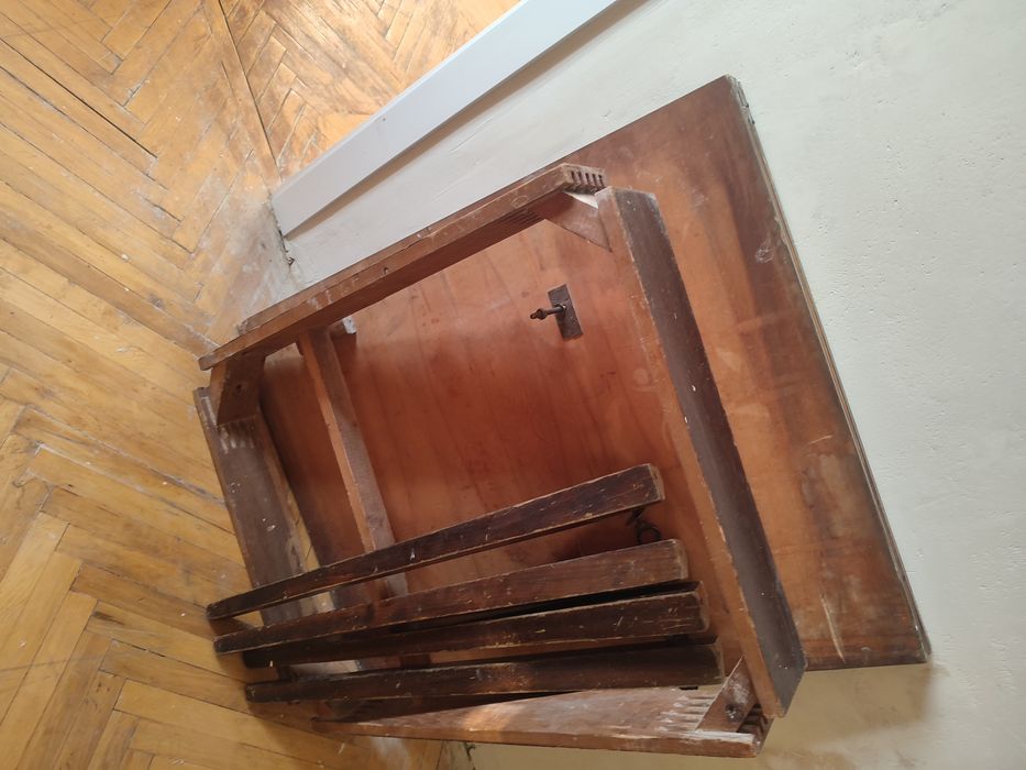 Стіл розкладний полірований б/у