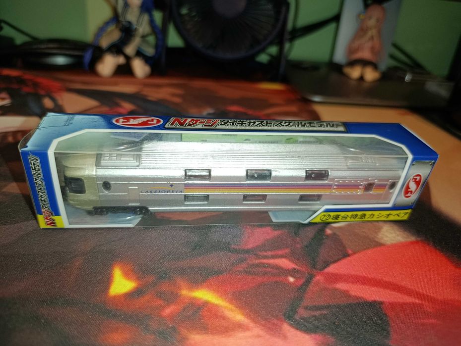 Металеві моделі поїздів виготовлені в Японії