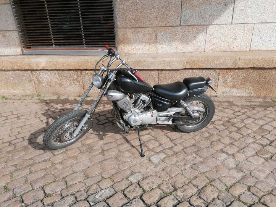 Yamaha XV 250 (3LS) 1992 - Uma Clássica customizada à Venda!