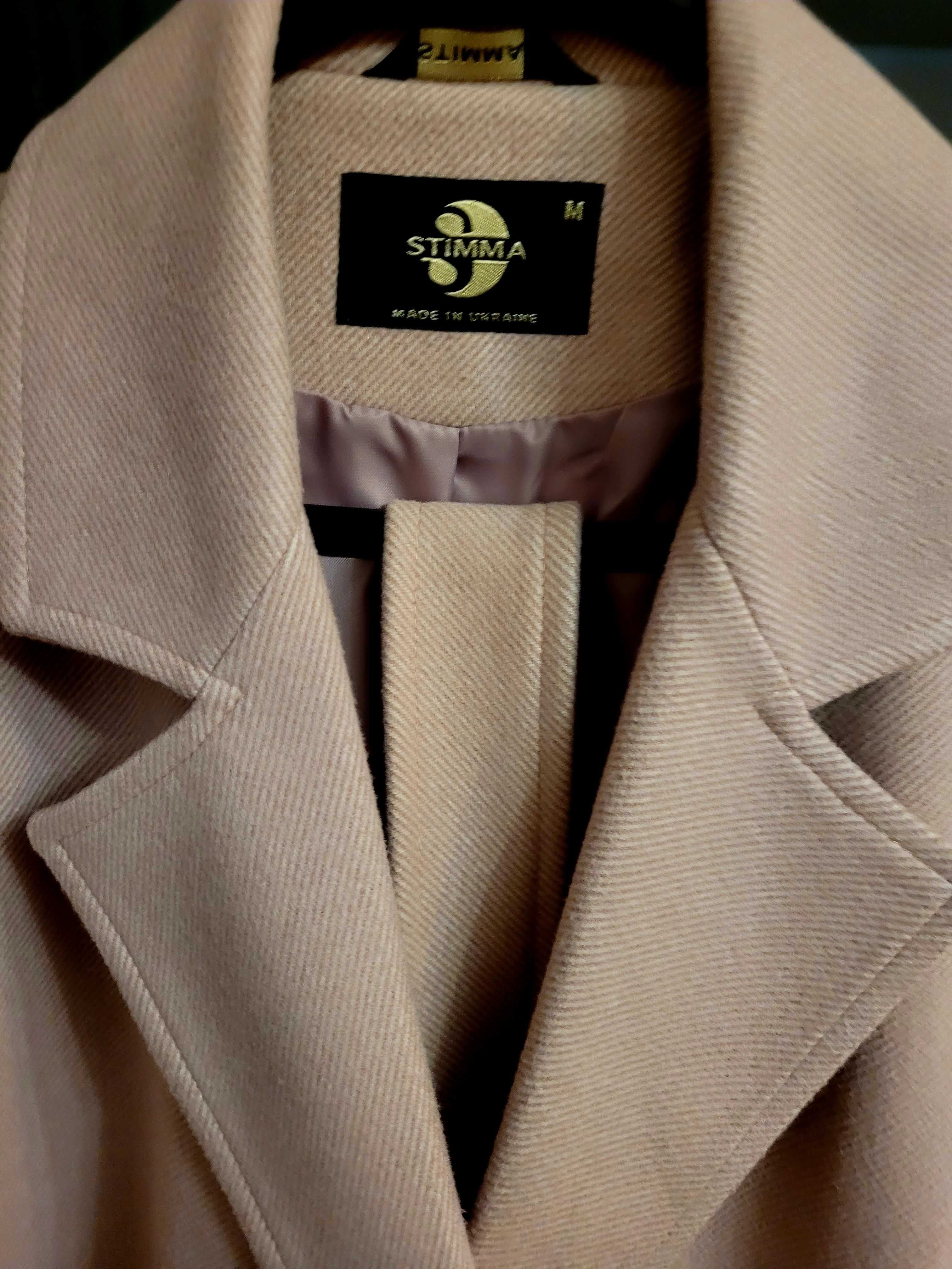 Жіноче пальто осіннє, пудрового кольору (б/в)