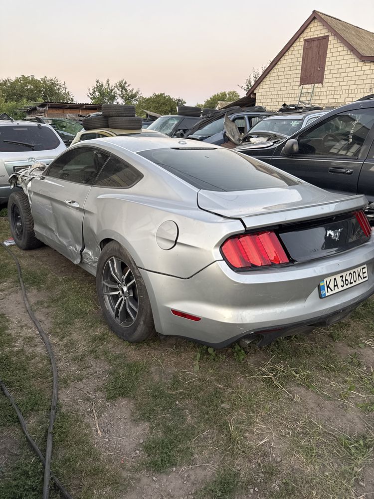 Ford mustang 2.3 2017 під проект можливий обмін