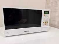 Мікрохвильова піч SAMSUNG GE83DTR
