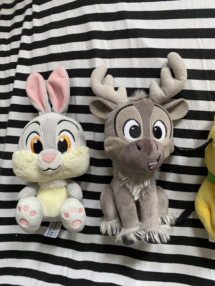 Maskotka przytulanka zestaw pluszaków lew króliczek renifer pluto pies