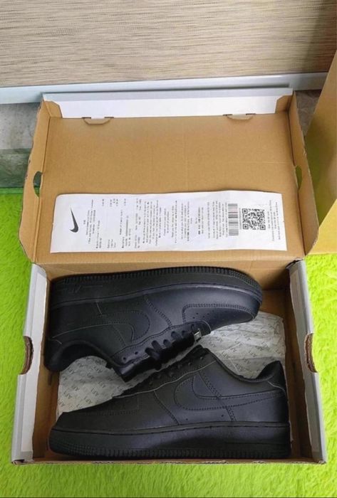 Airforce preto na caixa