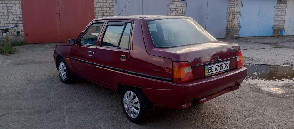 ЗАЗ славута  Люкс