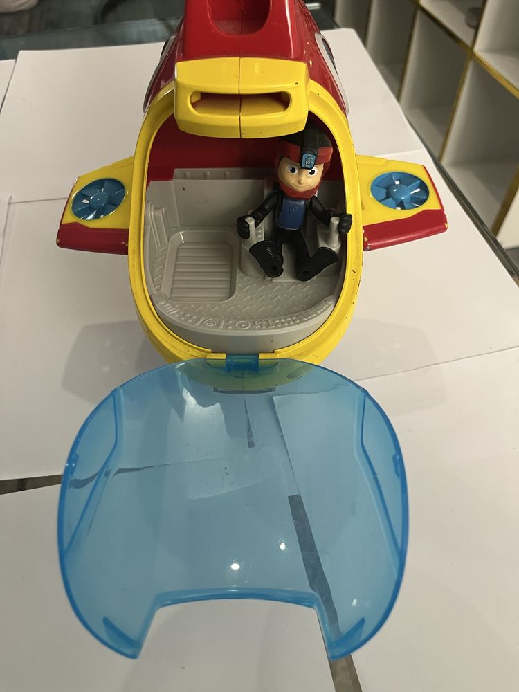 Helicóptero / submarino Patrulha Pata