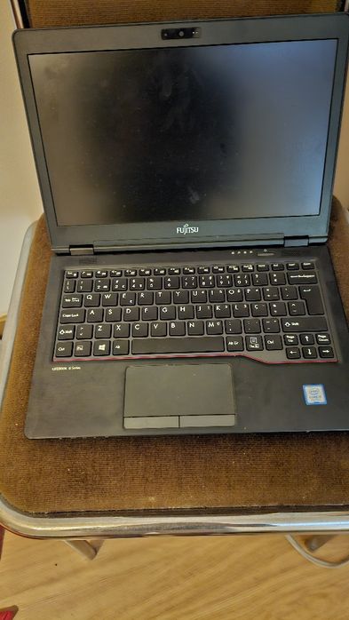 Computador Portátil Fujitsu LifeBookU727 - i3-7100U - 16GB/240GB - 12.