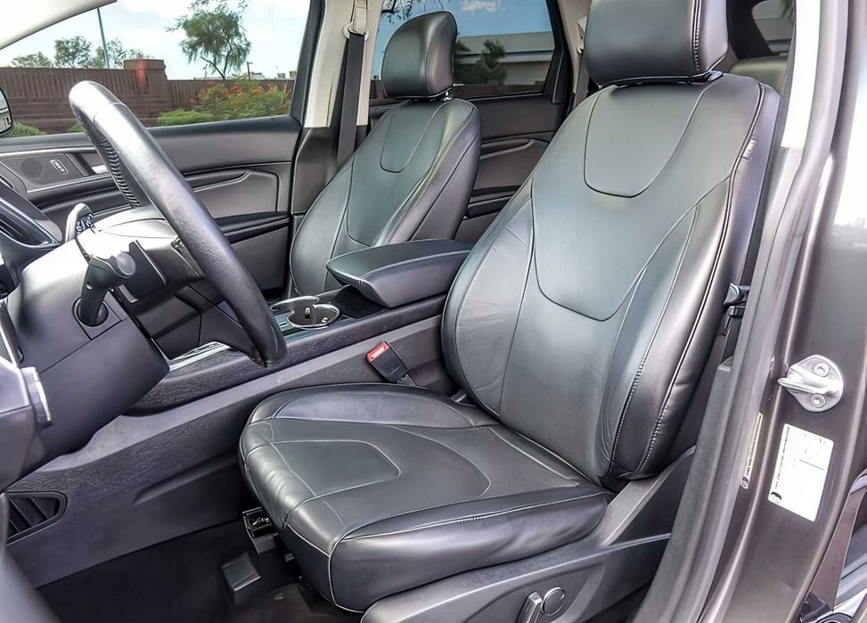 Ford Edge Titanium      2017
