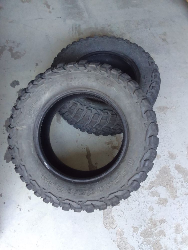 4 Pneus 245/70 R17 Bf goodrich All Terrain
