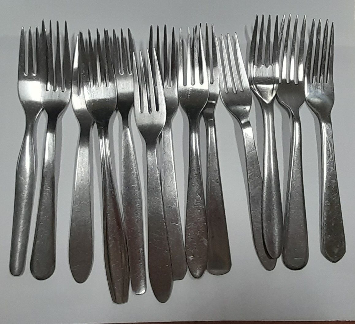 13 garfos vários