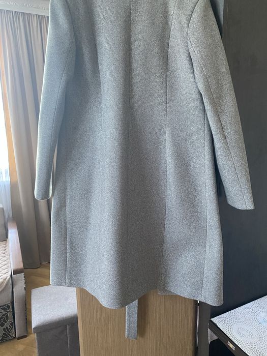 Продам осіннє пальто нове