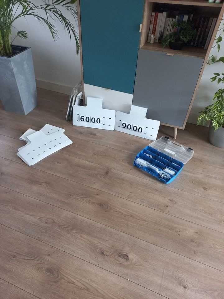Cenówka wewnętrzna zawieszka pricer do aut samochodów 16szt