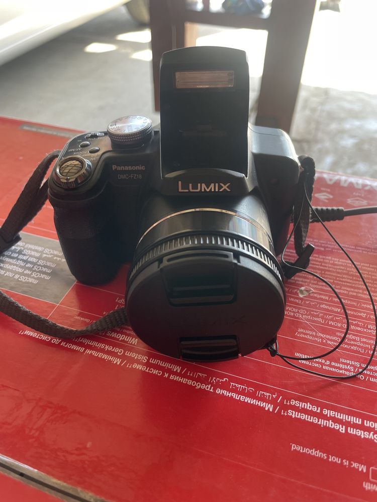 Продам фотоапарат Lumix