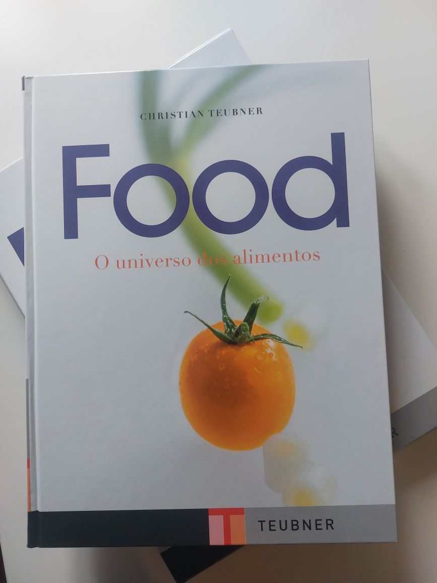 Vários livros de cozinha