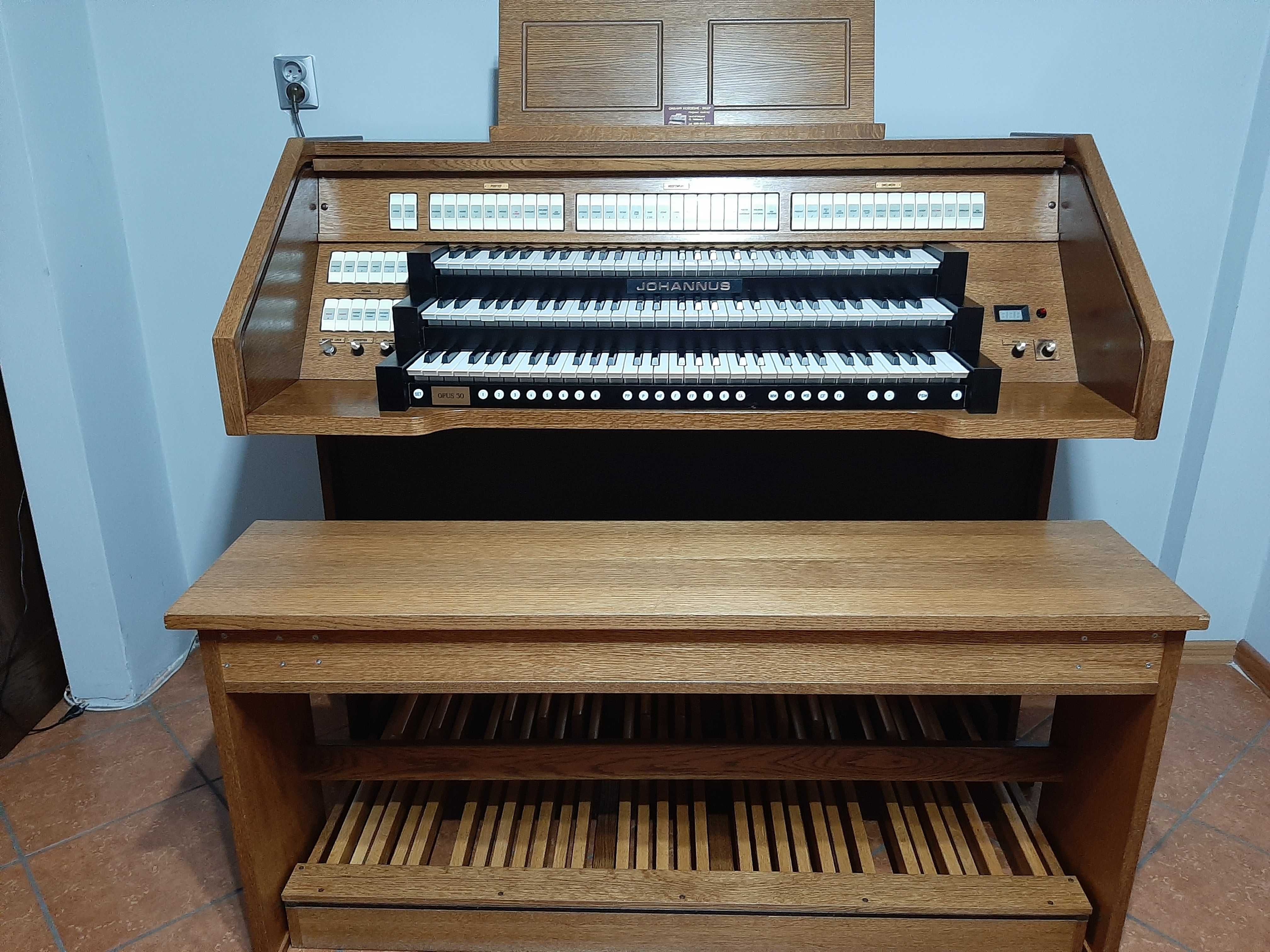 Cyfrowe organy koscielne Johannus Opus 30 deluxe 3