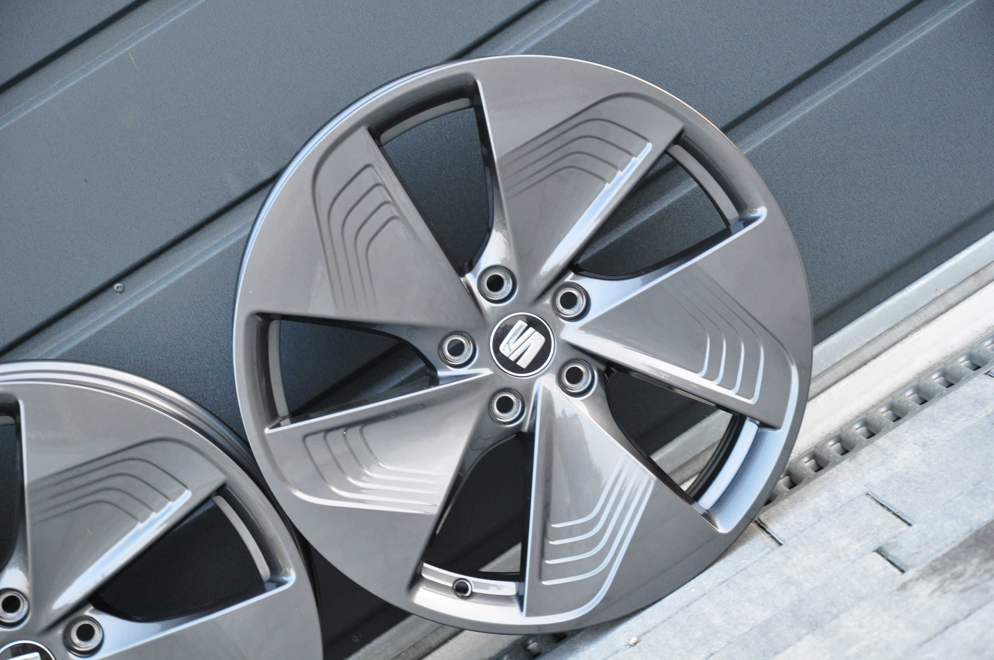 4 szt Felgi NOWE OE 5x112 seat Audi Volkswagen 18 cali grafitowe