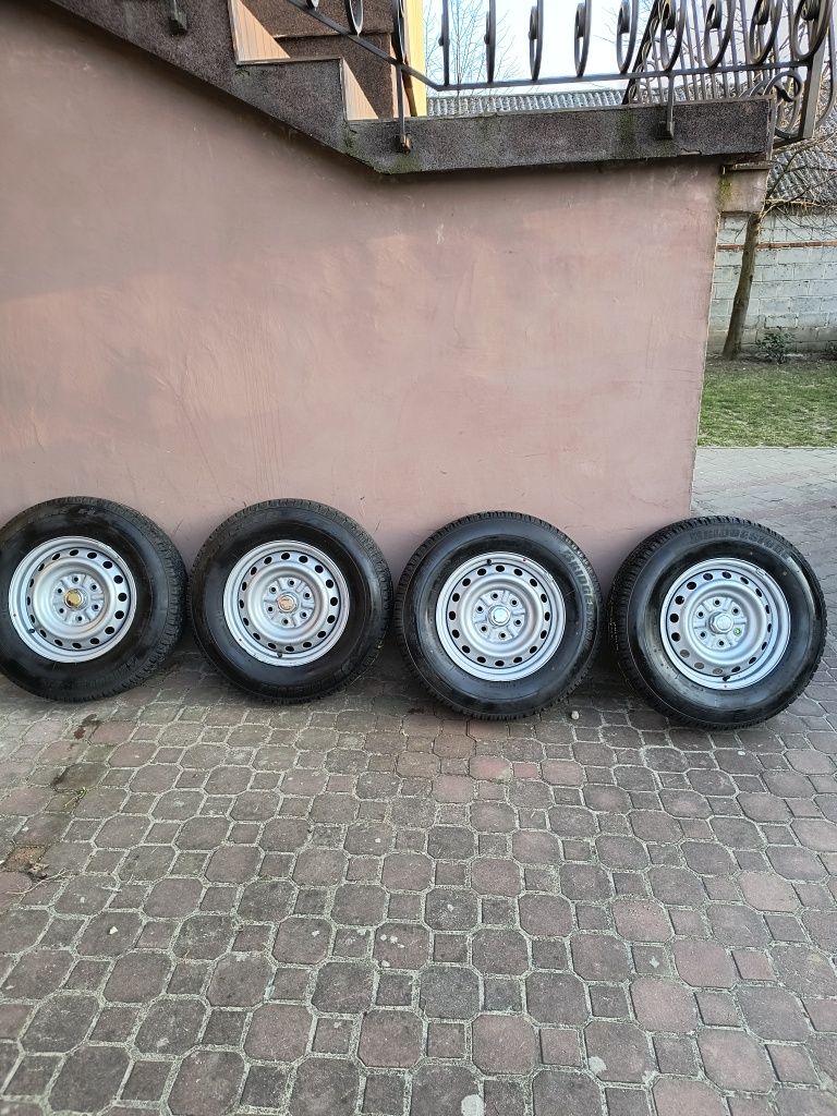 Komplet kół Mitsubishi L200 Bridgestone Dueler  205 R16C