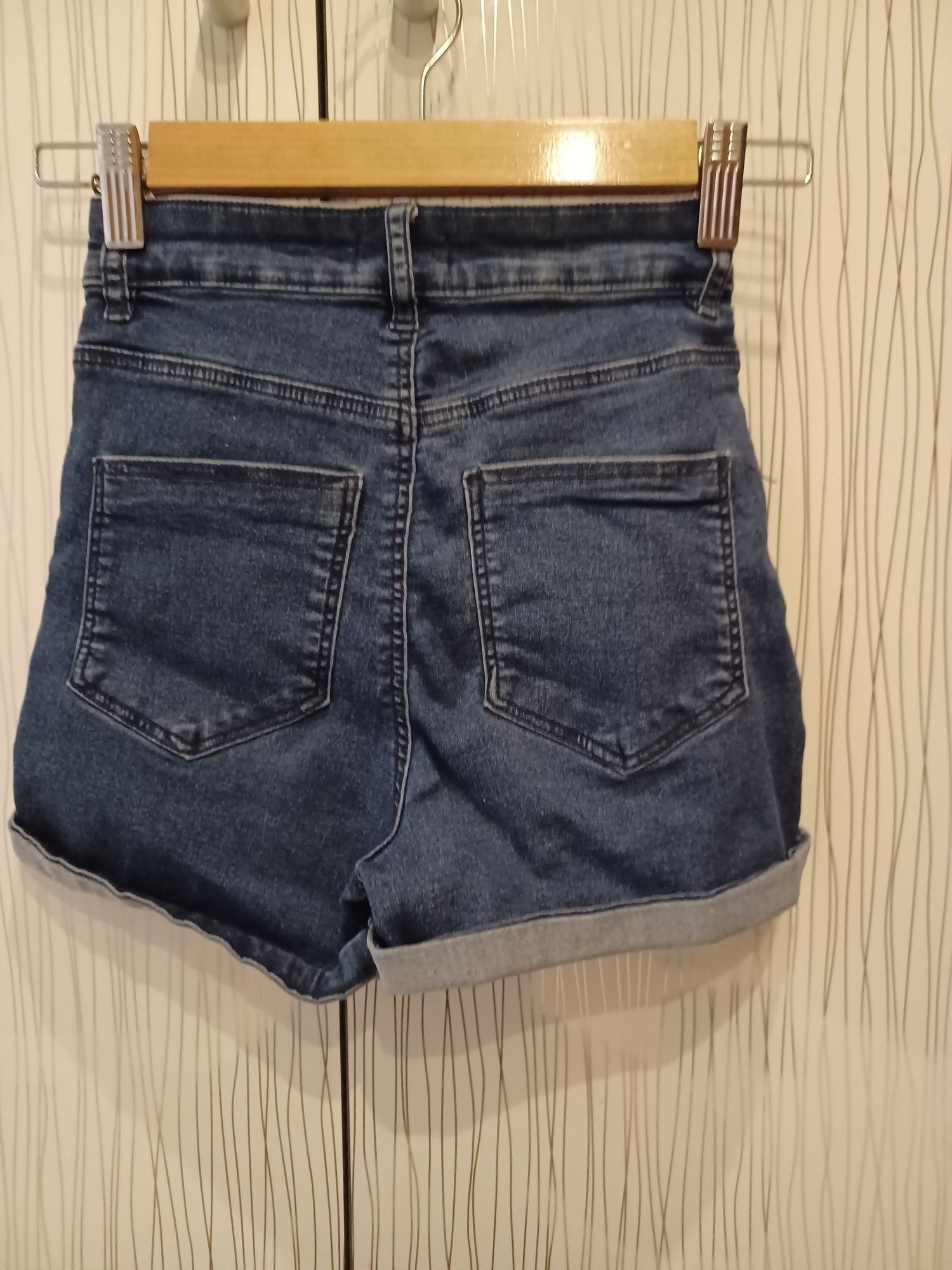 Spodenki rozmiar xs sinsay