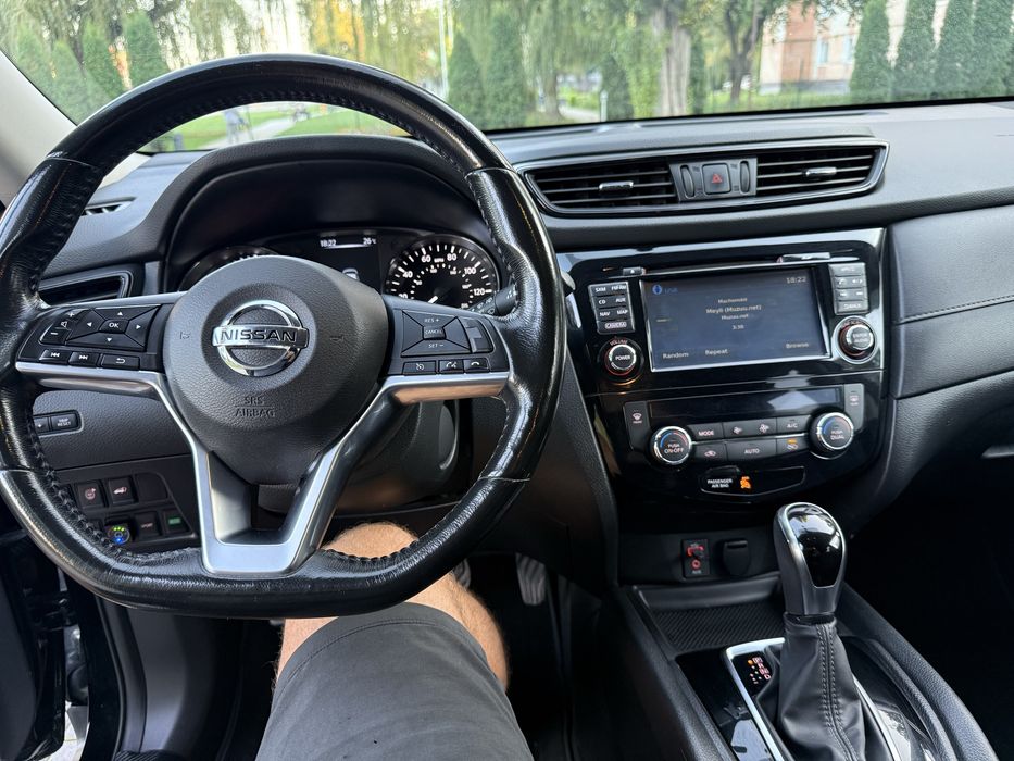 Продам Nissan Rogue 2017 рік