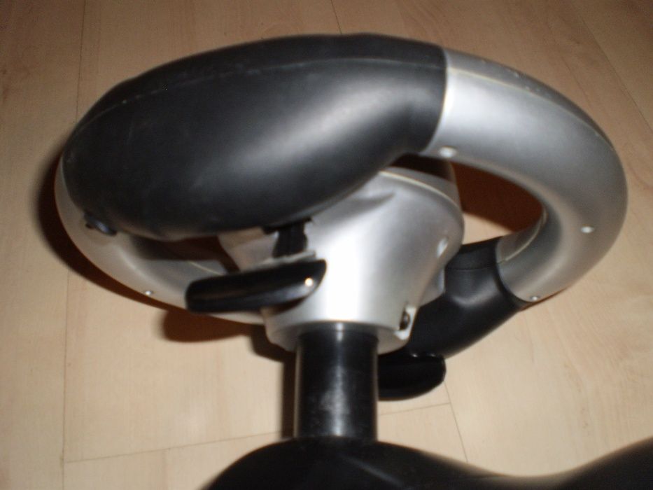 Kierownica/joystick do gier komputerowych w DOBRYM++ stanie!!