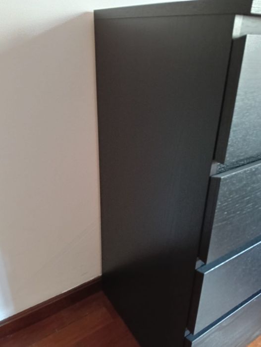 Cómoda c/ 4 gavetas MALM