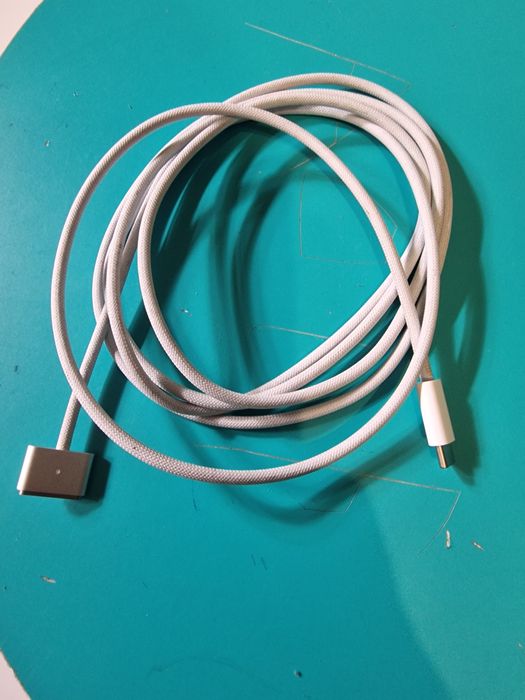 Кабель Apple USB-C to Magsafe 3 2 м (MLYV3ZM/A)