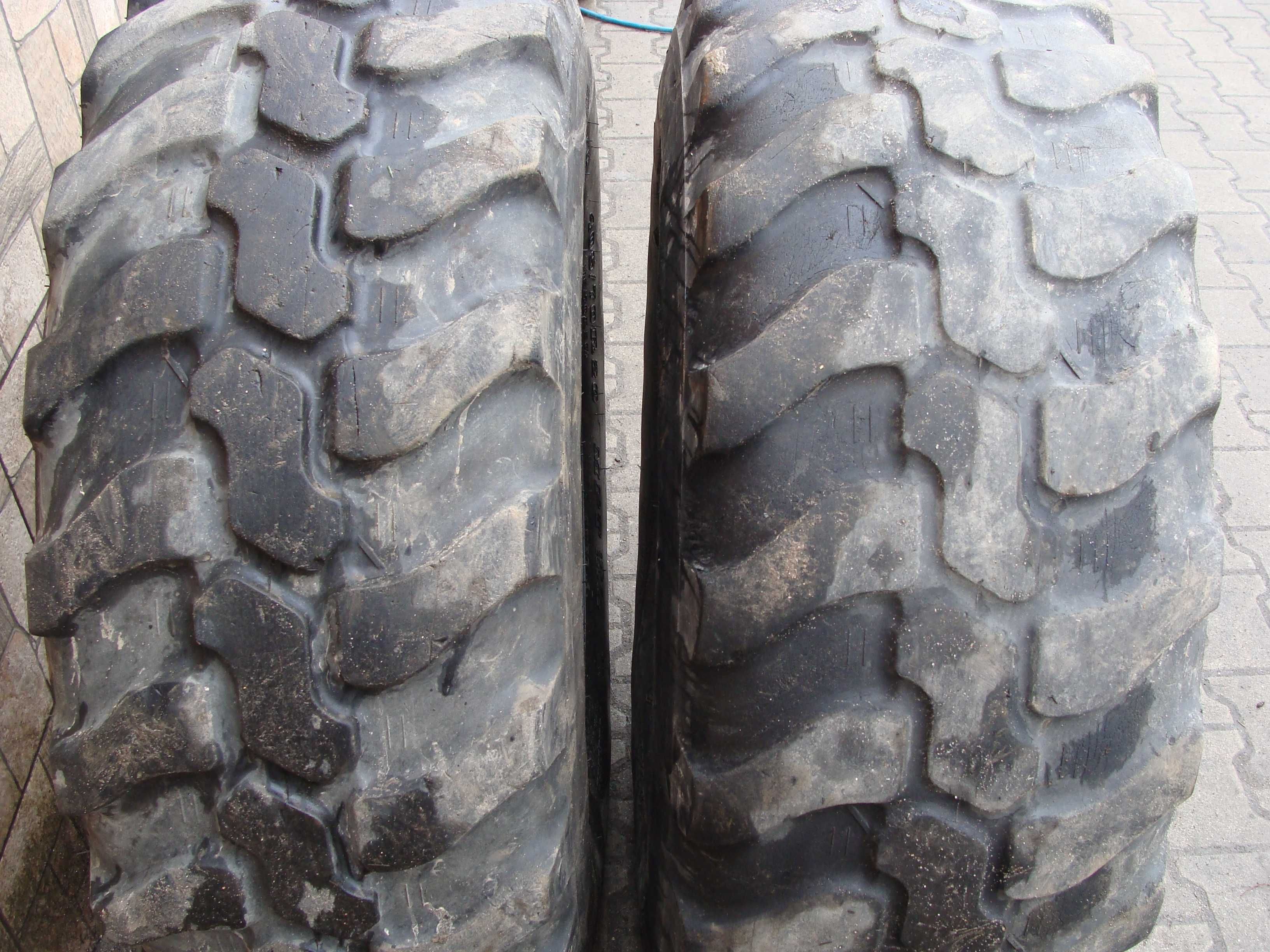 Opony 405/70/20 (16/70/20) Dunlop 2 sztuki