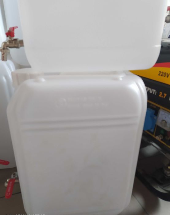 Каністра з краном для питної води 10-20л.Канистра с краном пищевая 10л