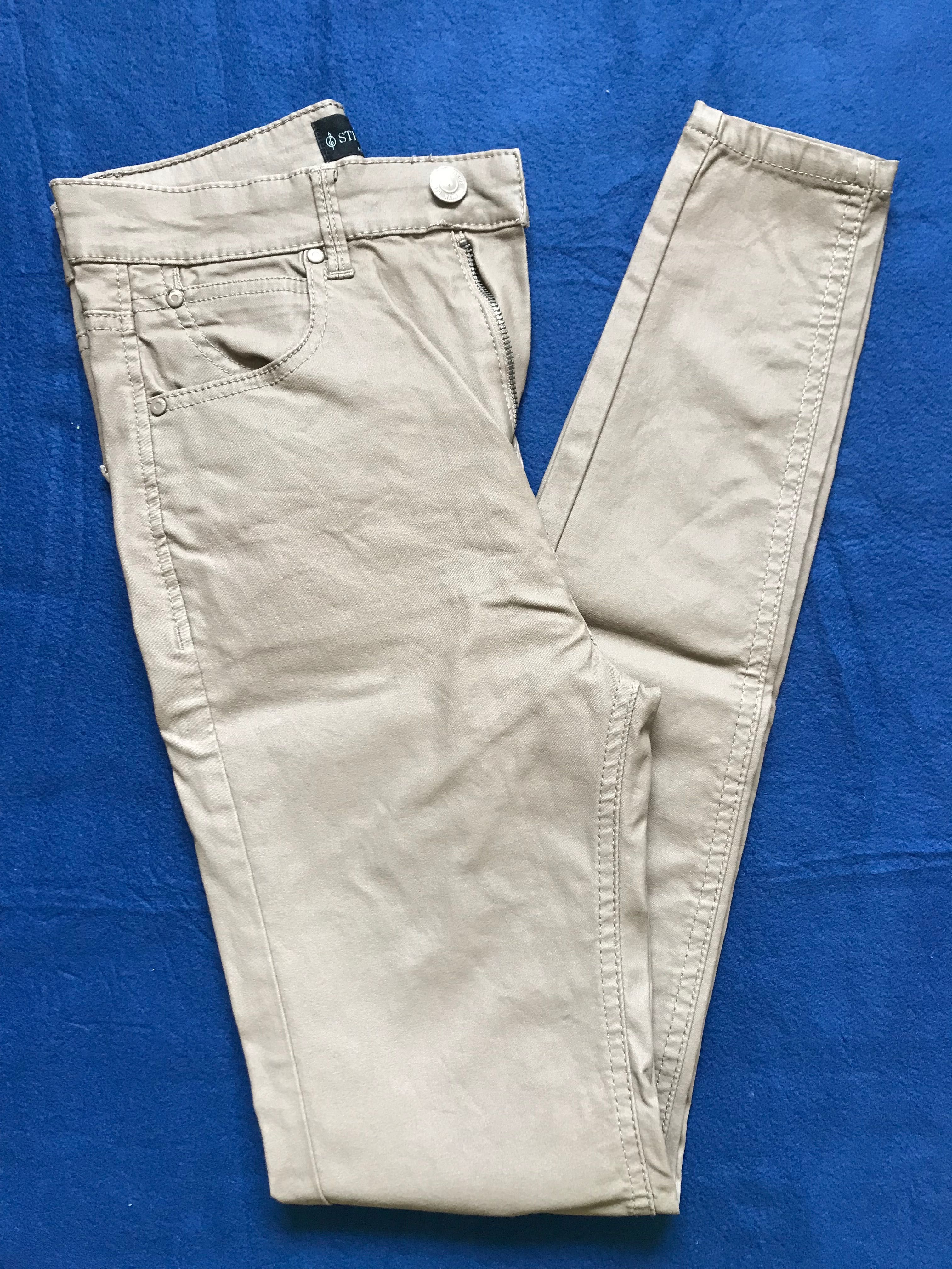 [Stradivarius] Calça “pele”