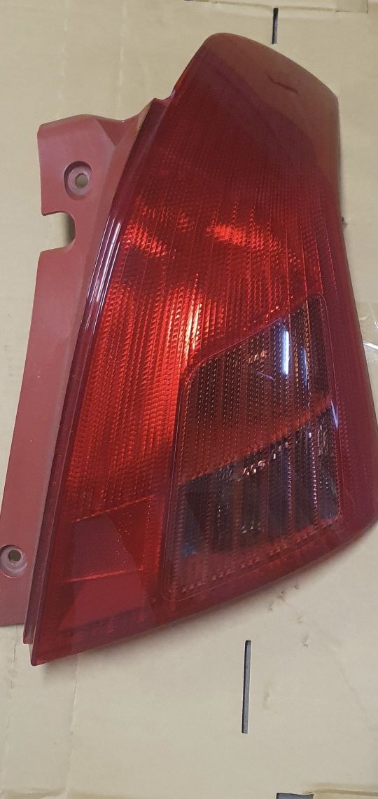 Lampa prawy tył Suzuki Swift mk6